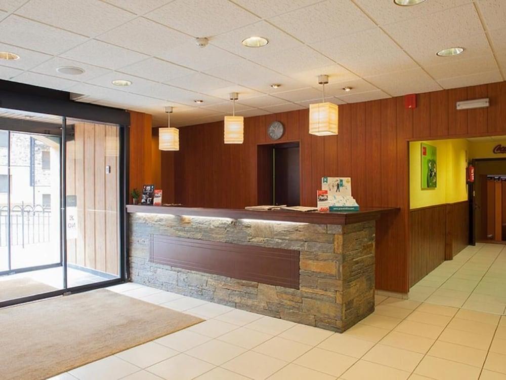 Hotel Les Terres LʼAldosa Extérieur photo