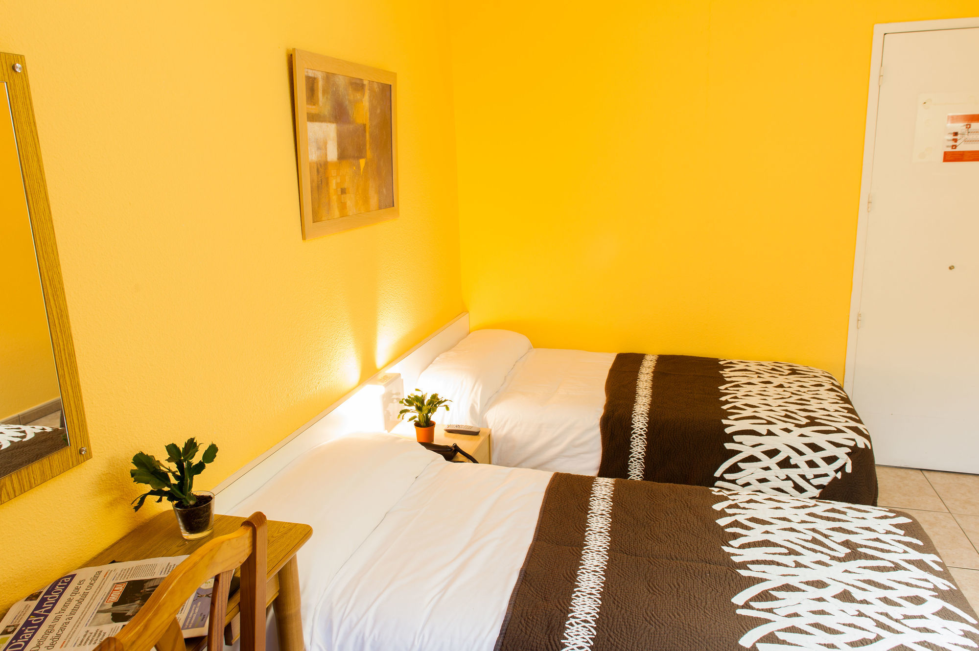 Hotel Les Terres LʼAldosa Extérieur photo
