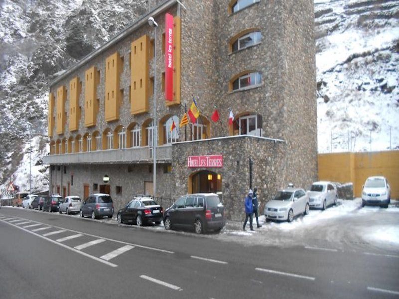 Hotel Les Terres LʼAldosa Extérieur photo